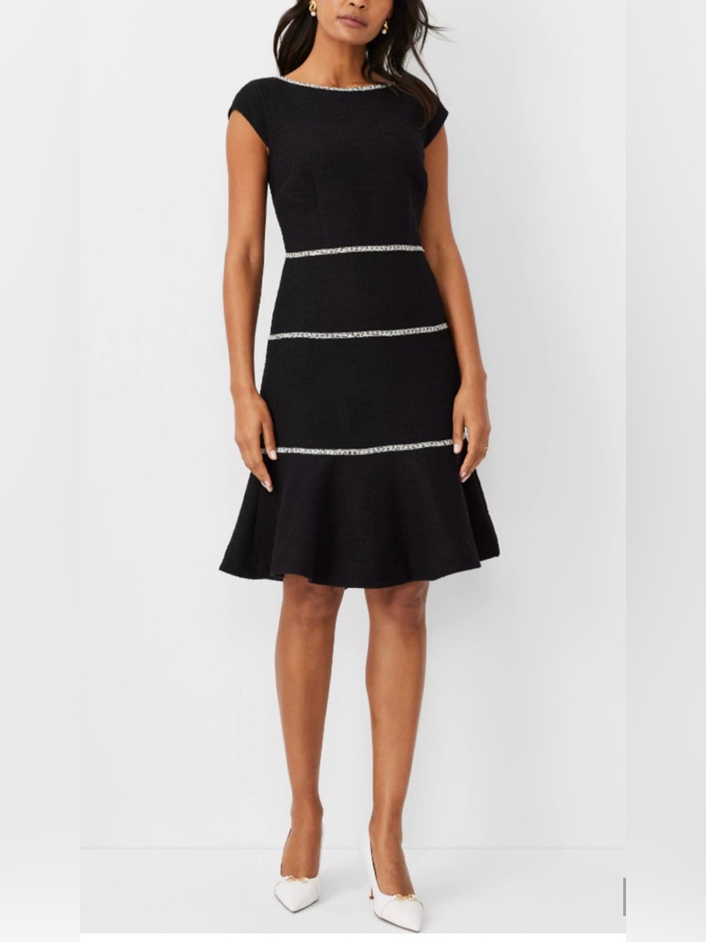 NEW ANN TAYLOR BLACK WHITE TWEED TIERED FLARE DRESS SZ 4